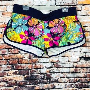 Short shorts vibrant colors!